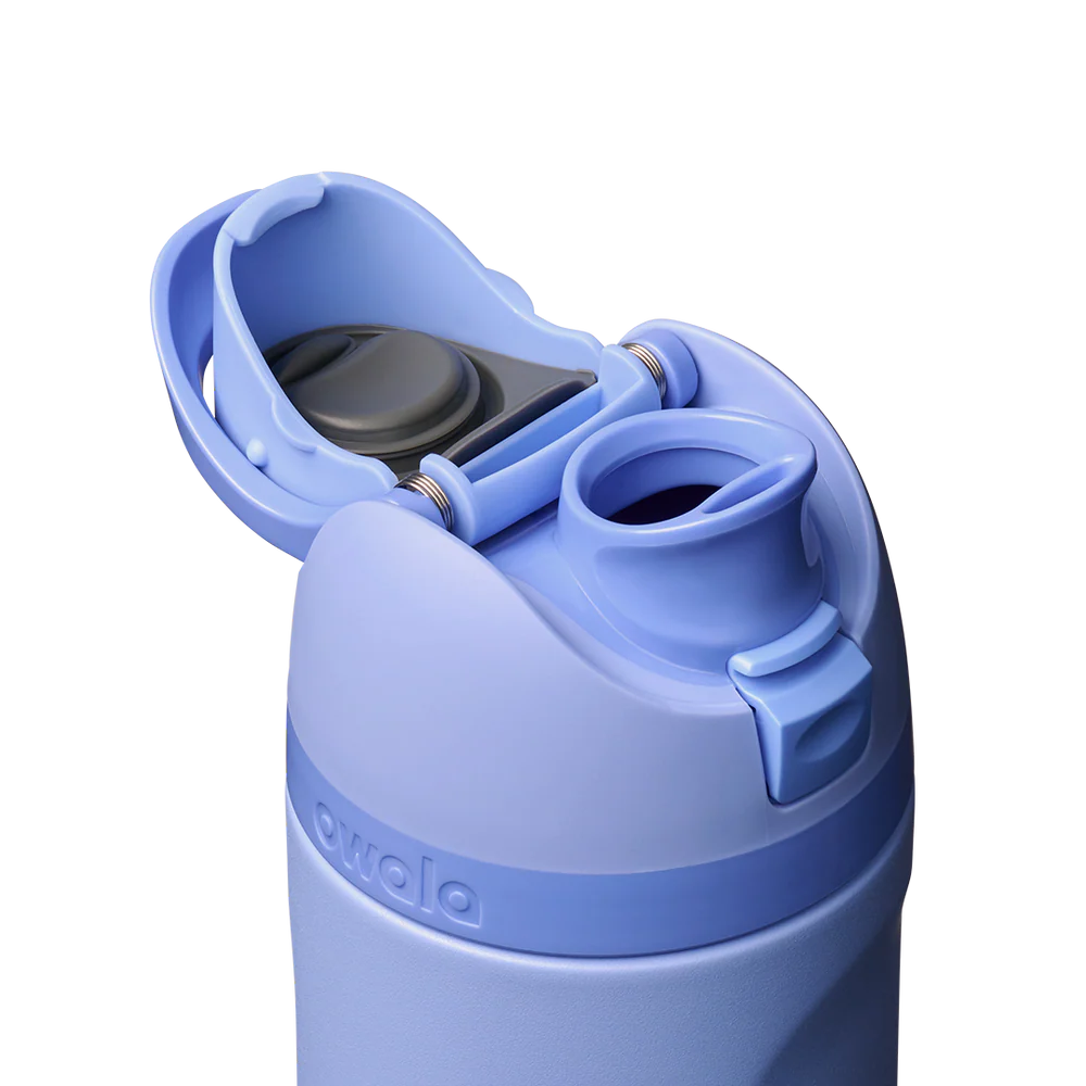 Dual-path fluid dynamics and silicone valve engineering in Owala FreeSip style custom lid by Elengic